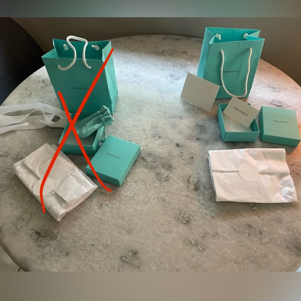 Tiffany & Co. Gift Packaging - Picture 7 of 7